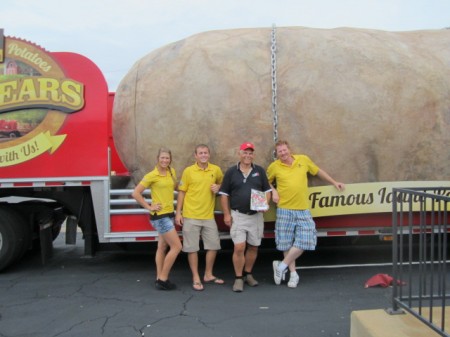 The team with Mr. Garibaldi himself!!